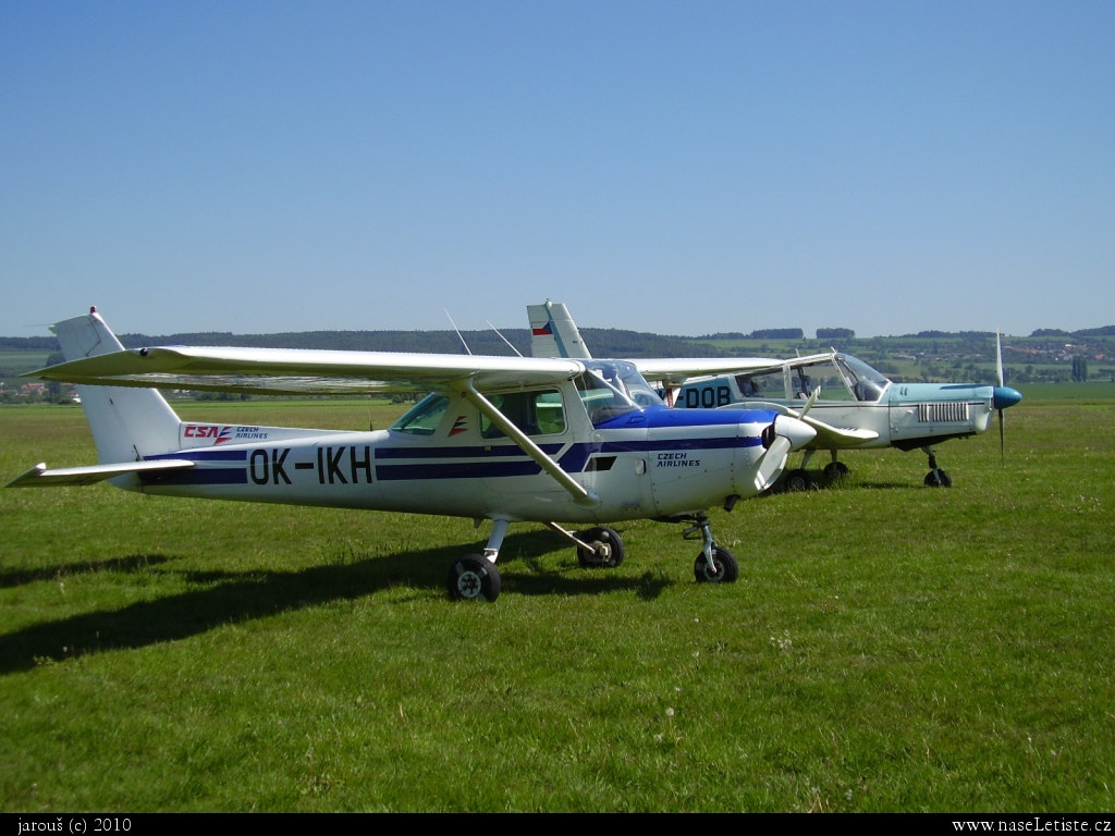 Fotografie Cessna 152, OK-IKH