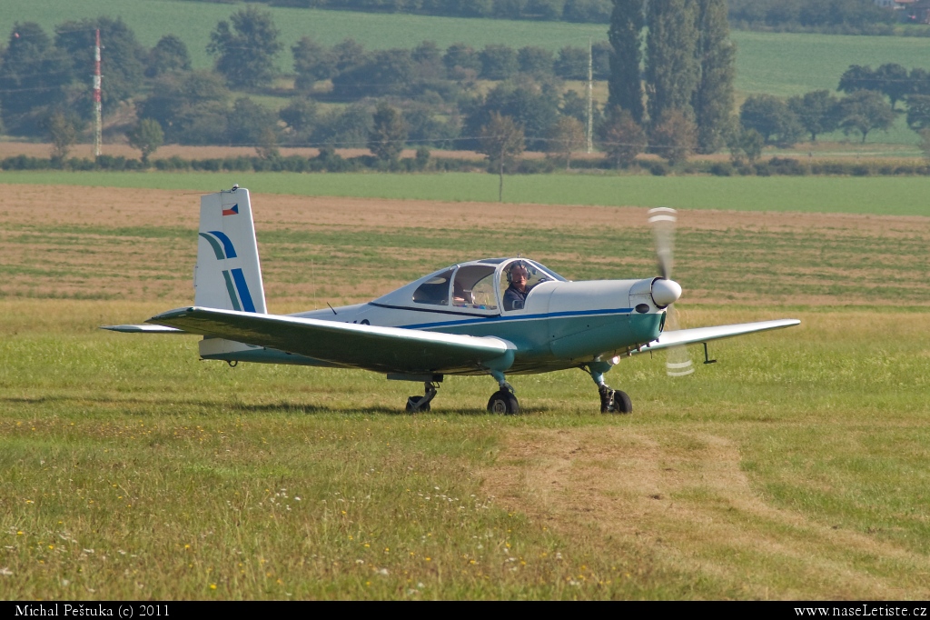 Fotografie Orličan L-40 Meta Sokol, OK-MMQ