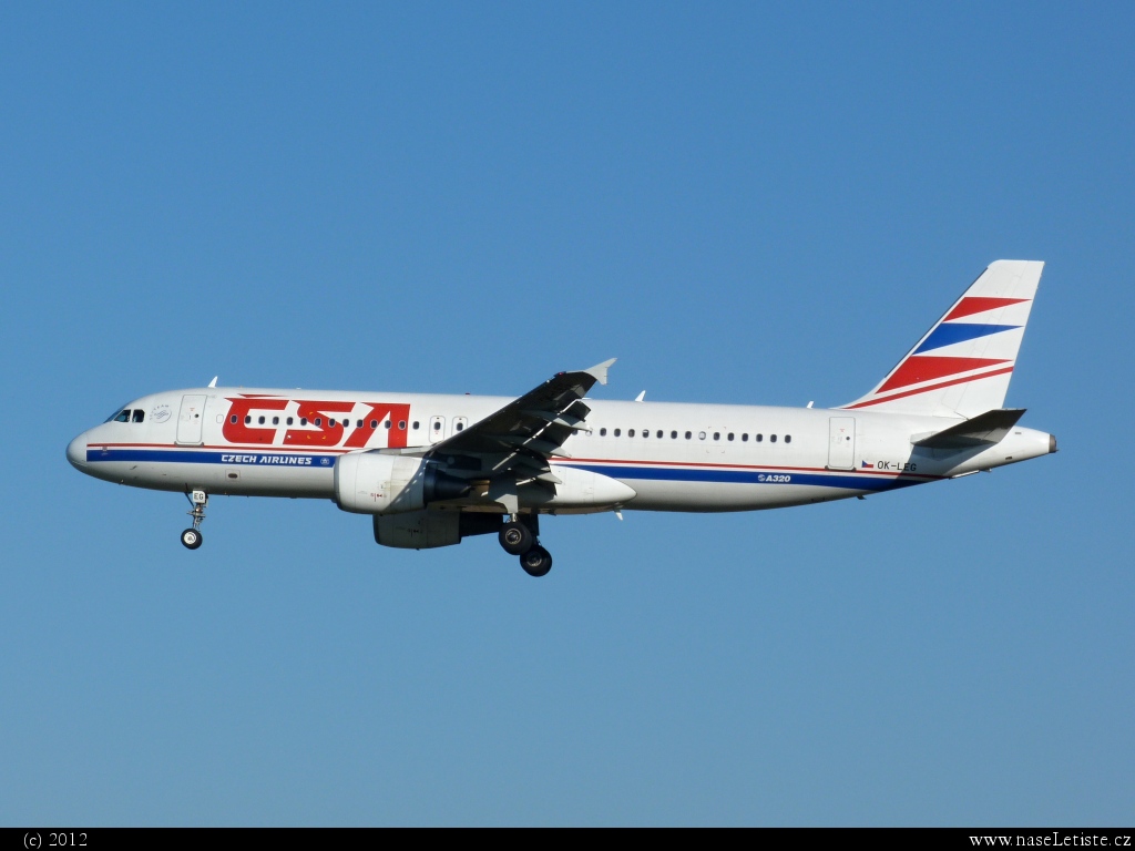 Fotografie Airbus A320-214, OK-LEG