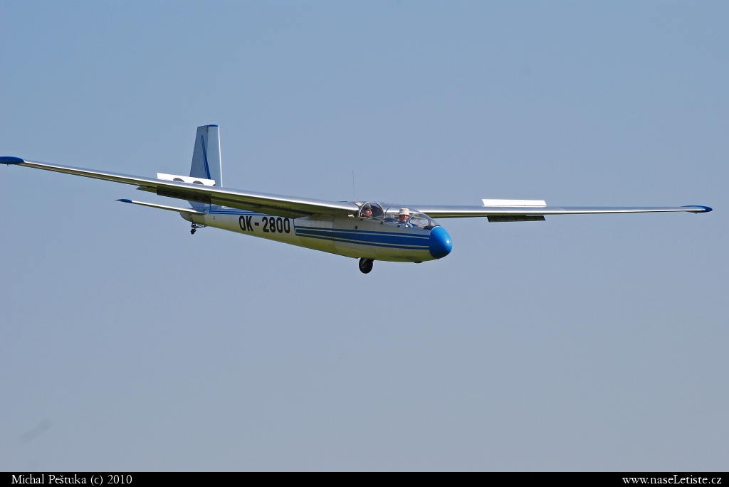 Fotografie Let L-13 Blaník, OK-2800