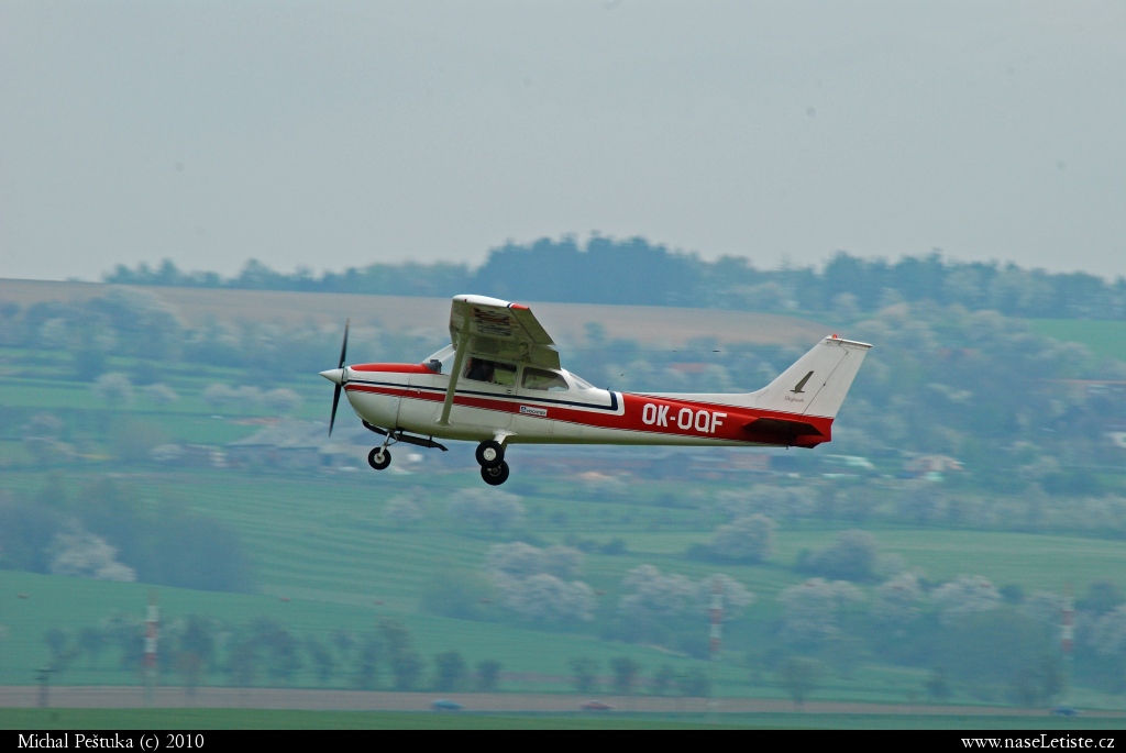 Fotografie Cessna 172, OK-OQF