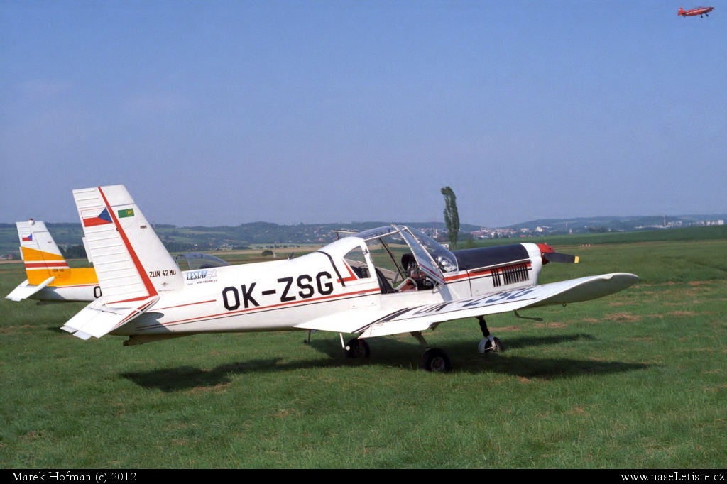 Fotografie Zlín Z-42, OK-ZSG