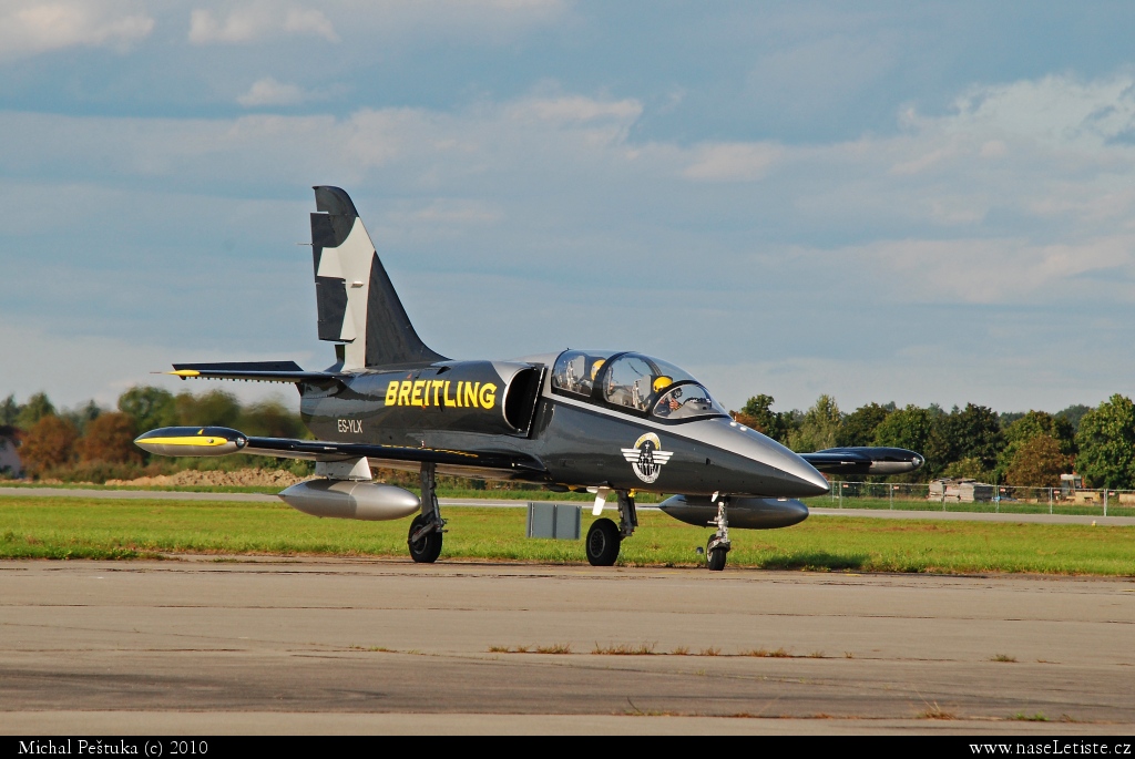 Fotografie Aero L-39 Albatros, ES-YLX