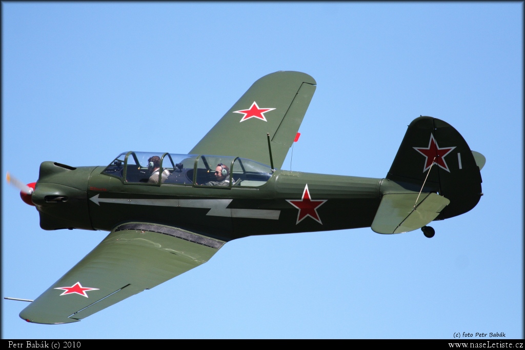 Fotografie YAK-18, OO-IAK