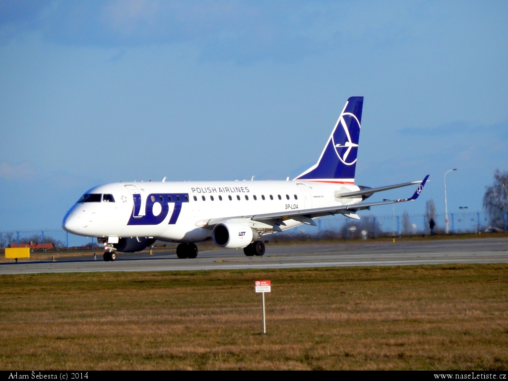 Fotografie Embraer 170-100ST , SP-LDA