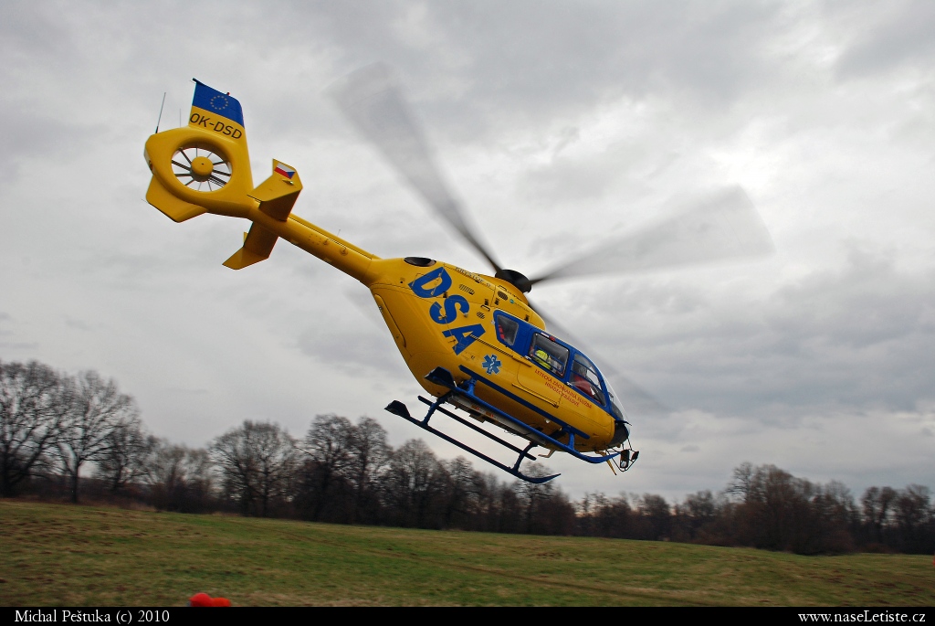 Fotografie Eurocopter EC-135, OK-DSD
