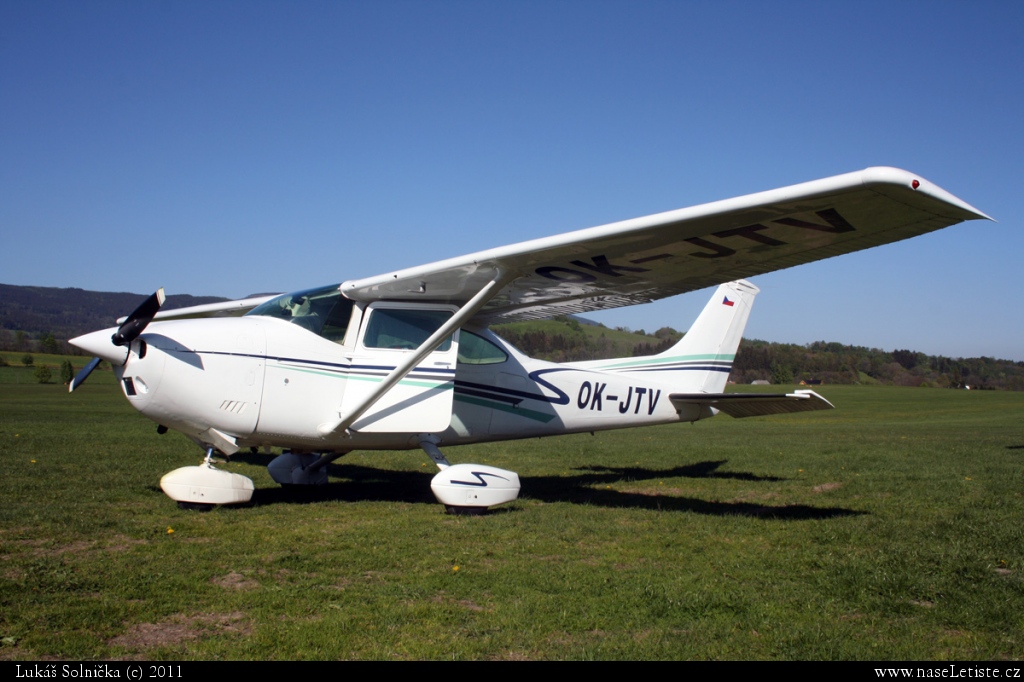 Fotografie Cessna 182P, OK-JTV