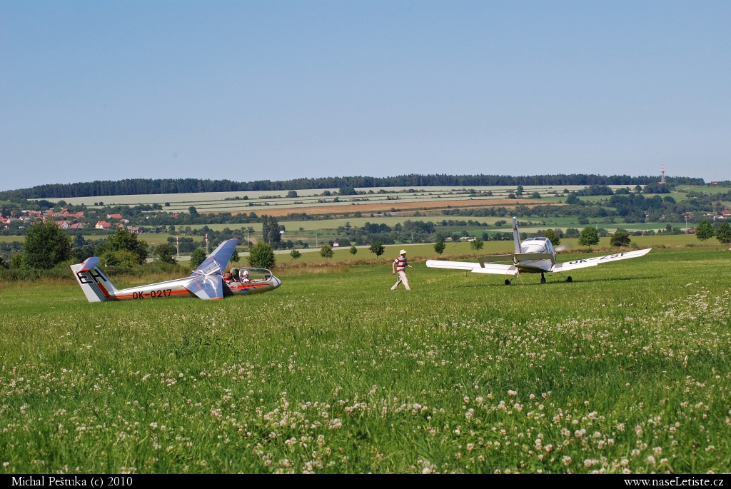 Fotografie Zlín Z-42, OK-ZSF