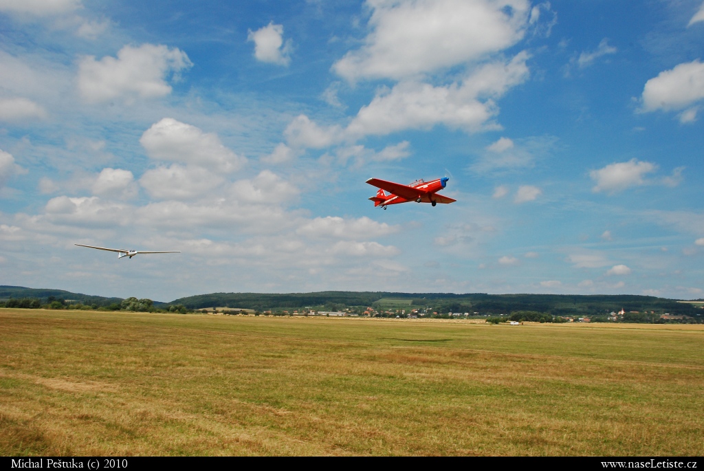 Fotografie Zlín Z-226, OK-LMF