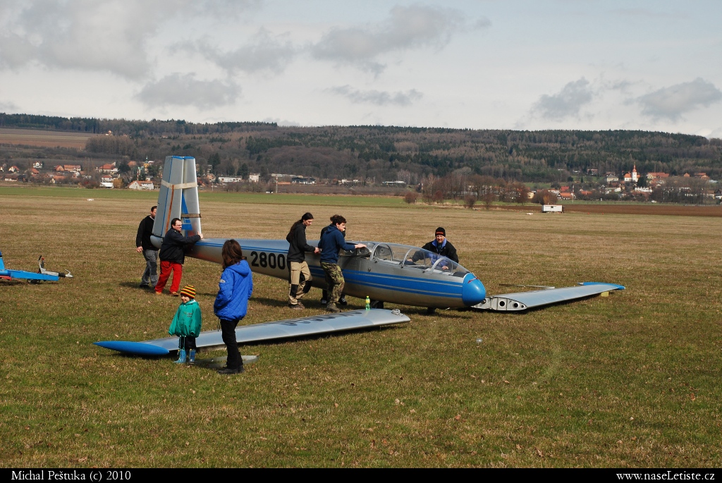 Fotografie Let L-13 Blaník, OK-2800