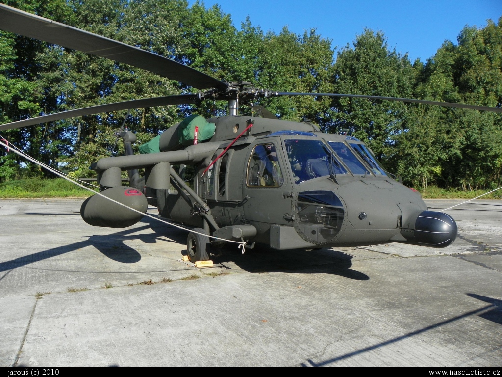 Fotografie Sikorsky S-70 , 6M-80