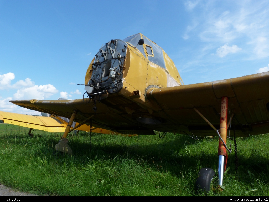 Fotografie Zlín Z-37 Čmelák, neznámá