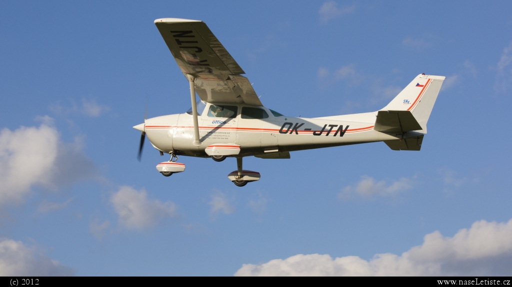 Fotografie Cessna 172, OK-JTN