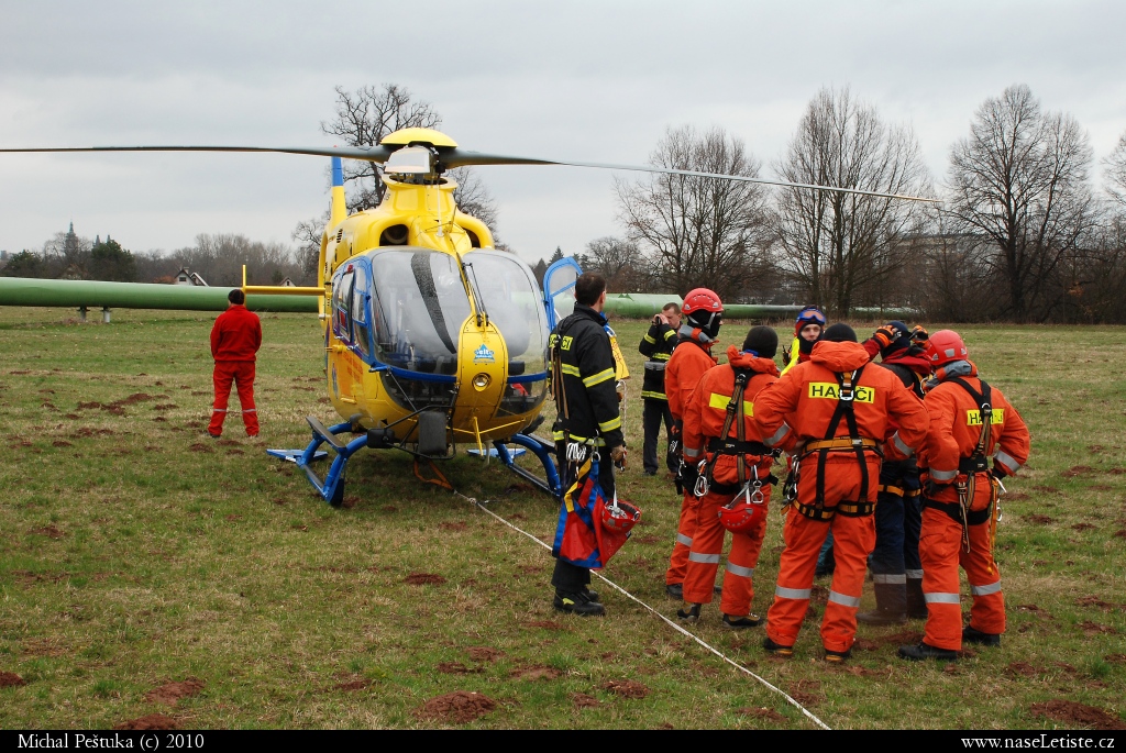 Fotografie Eurocopter EC-135, OK-DSD