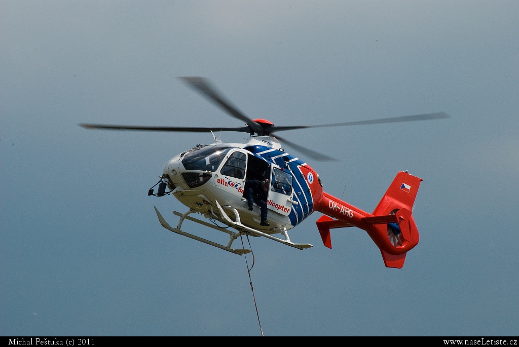 Fotografie Eurocopter EC-135, OK-AHG